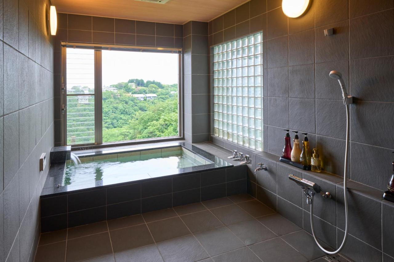 Suite Villa Ocean View Minami-Atami Atami  Luaran gambar