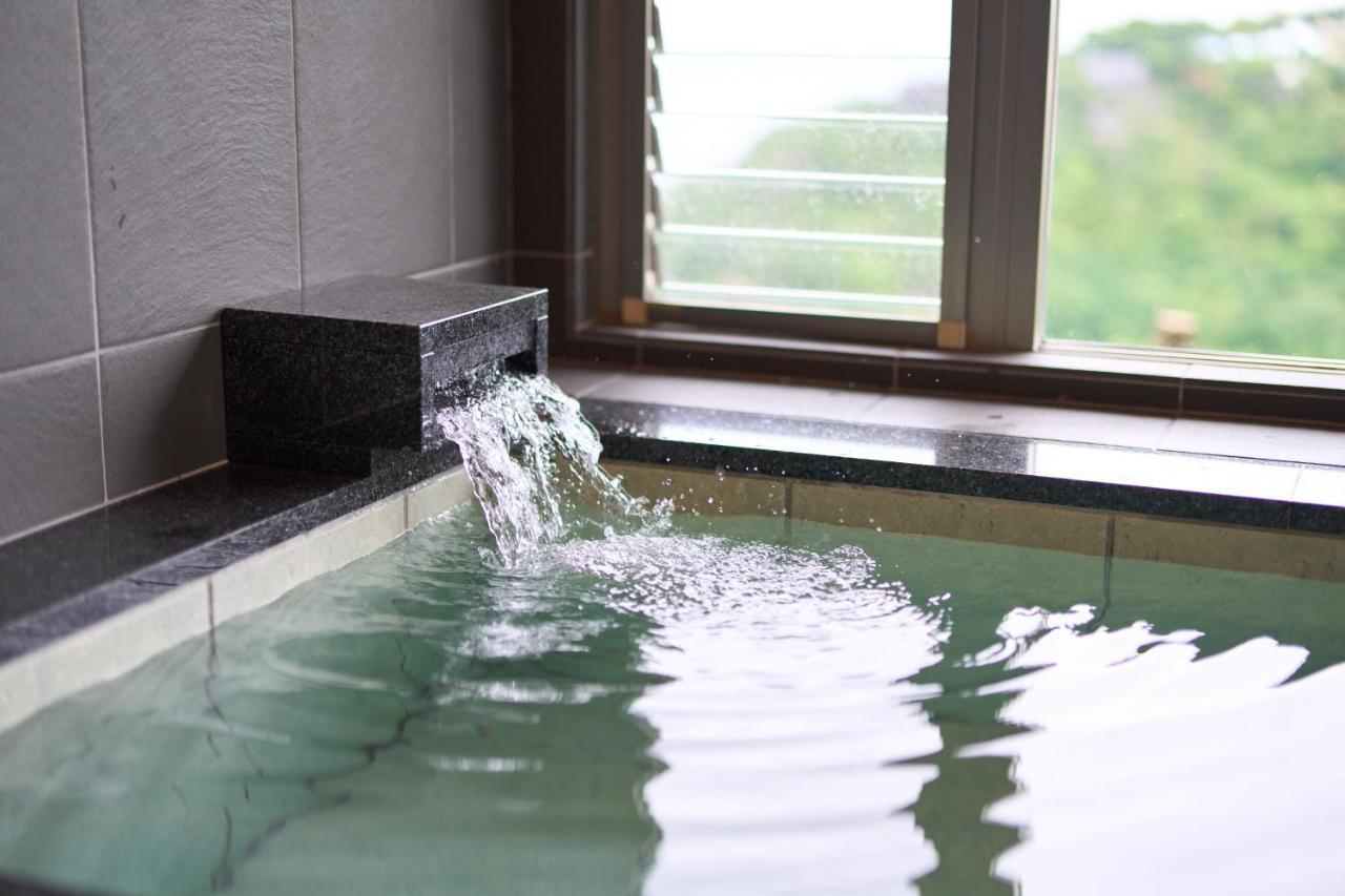 Suite Villa Ocean View Minami-Atami Atami  Luaran gambar